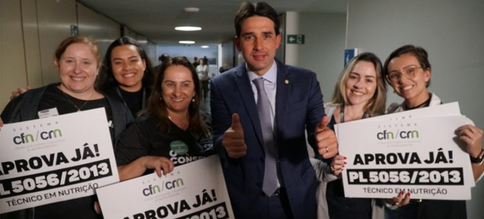 Comissão aprova PL 5056/2013 que regula a profissão de Técnico em Nutrição e Dietética